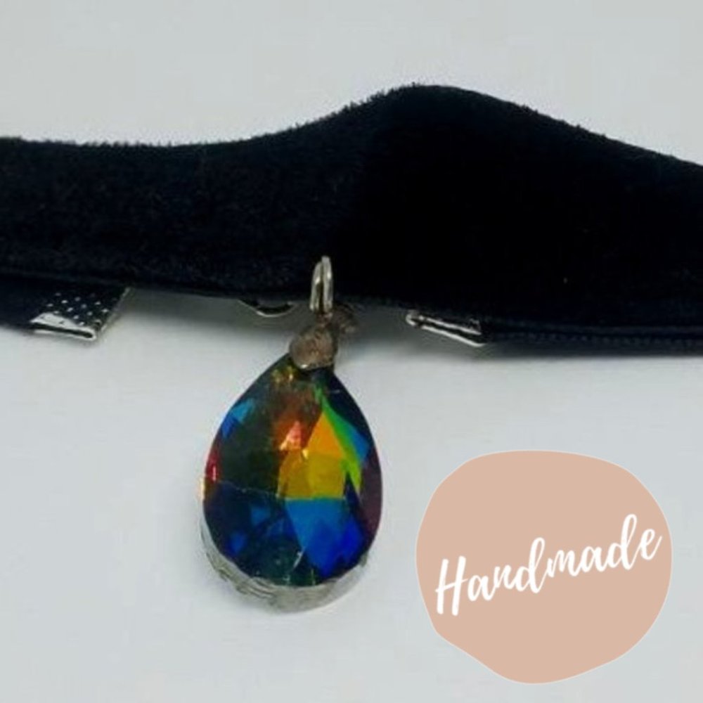 Color Drop Charm Choker Necklace
